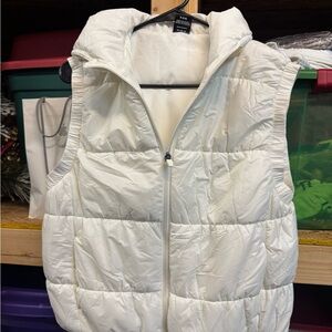 Avia Women's white zip up  Puffer Vest